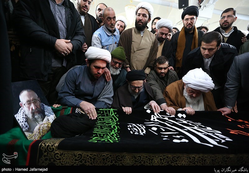 تشییع پیکر آیت الله خسروشاهی