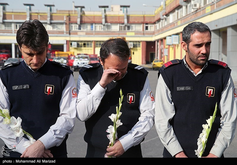 همدردی اقشار مختلف مردم با آتش نشانان