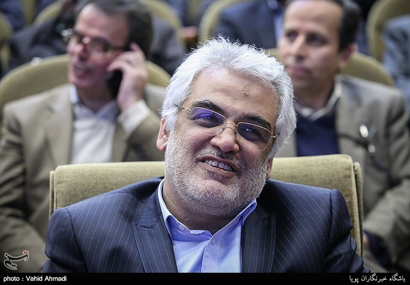 تکریم و معارفه سر