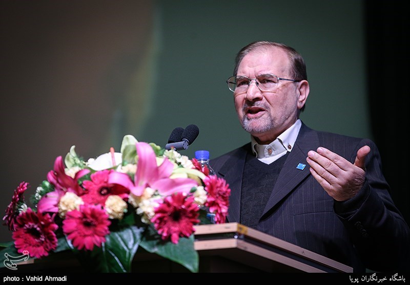 تکریم و معارفه سر