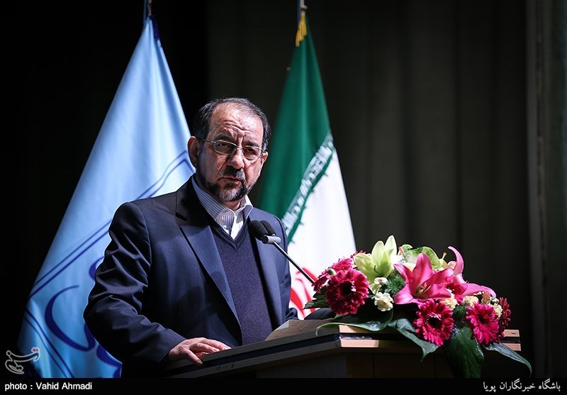 تکریم و معارفه سر