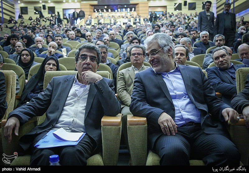 تکریم و معارفه سر