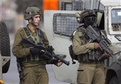 الاحتلال الصهیونی یعتقل 22 فلسطینیاً بالضفة الغربیة