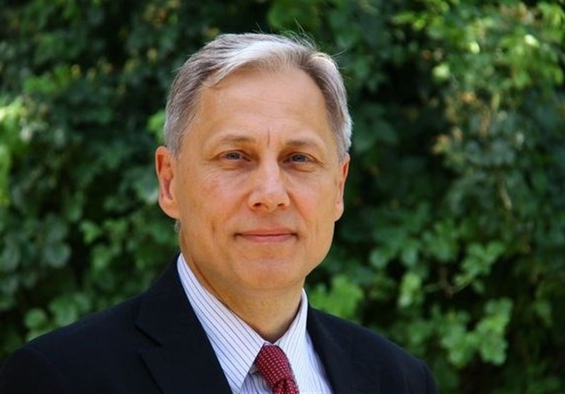 حمایت مالی اروپا از توافقنامه «غنی» با «حکمتیار» برای تشویق دیگر مخالفان به صلح