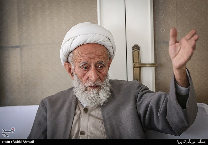 گفتگو با آیت الله محمدعلی فیض گیلانی عضو ارشد جامعه مدرسین