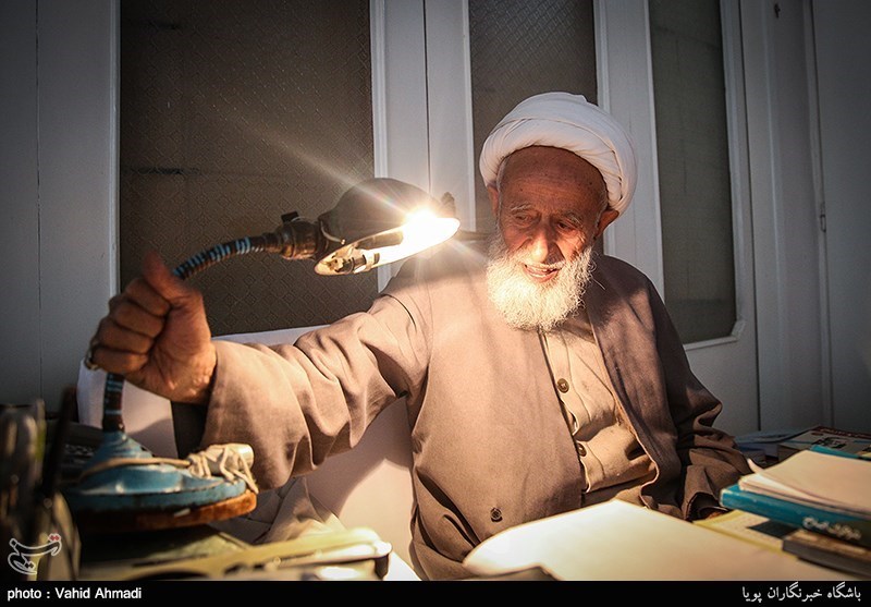 گفتگو با آیت الله محمدعلی فیض گیلانی عضو ارشد جامعه مدرسین