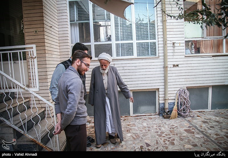 گفتگو با آیت الله محمدعلی فیض گیلانی عضو ارشد جامعه مدرسین