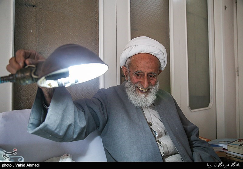 گفتگو با آیت الله محمدعلی فیض گیلانی عضو ارشد جامعه مدرسین