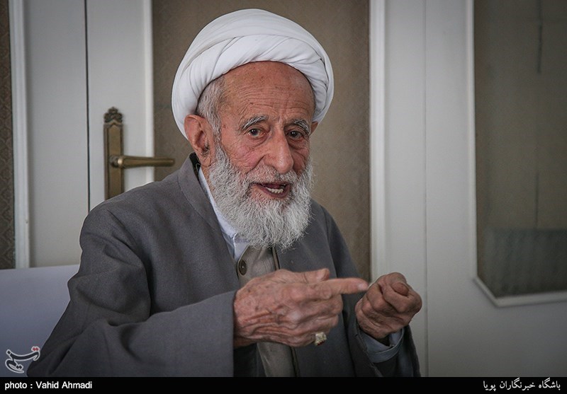 گفتگو با آیت الله محمدعلی فیض گیلانی عضو ارشد جامعه مدرسین