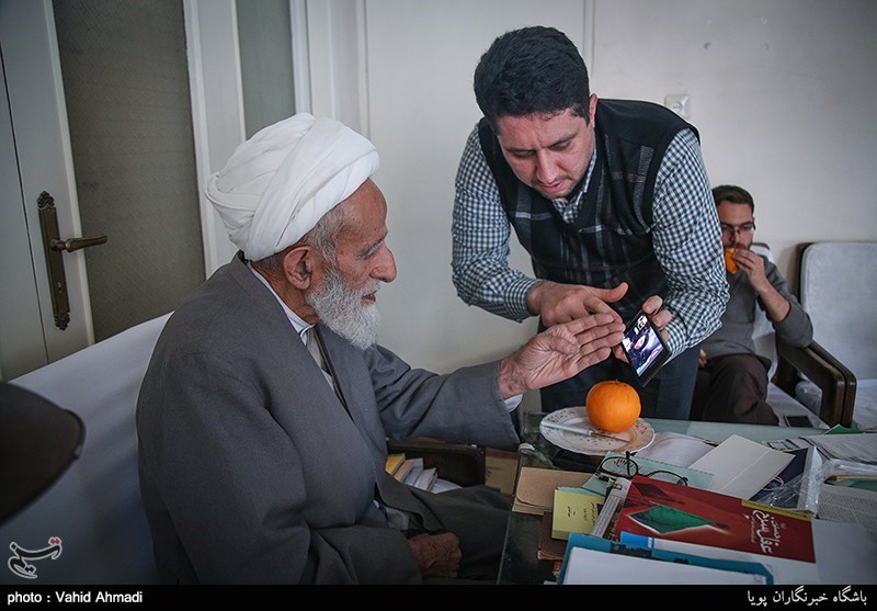 گفتگو با آیت الله محمدعلی فیض گیلانی عضو ارشد جامعه مدرسین