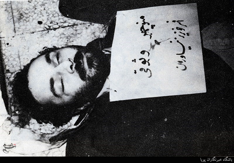 جنازه «منوچهر وثوقی»افسر خونریز نیاوران  پس از اعدام