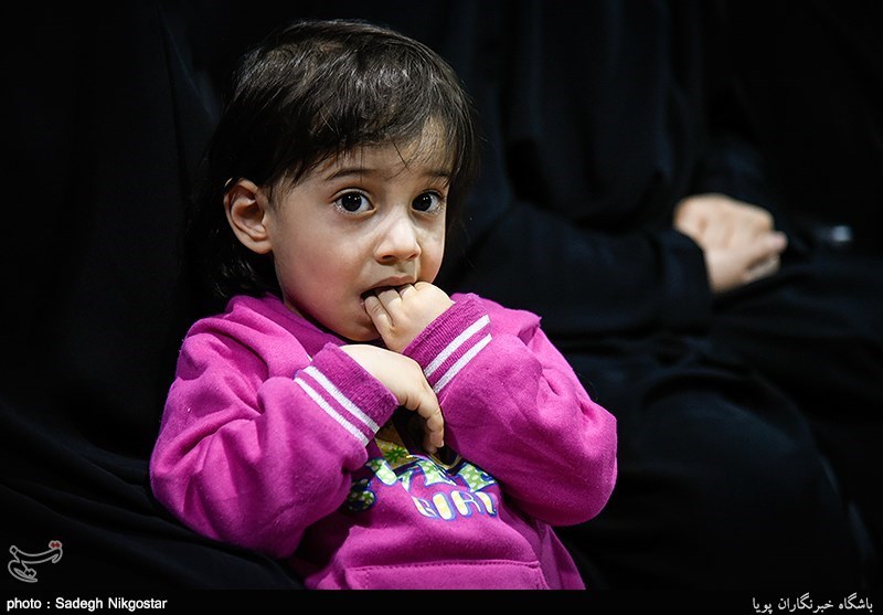 وداع با پیکر شهید مدافع حرم رضا ایزدیار