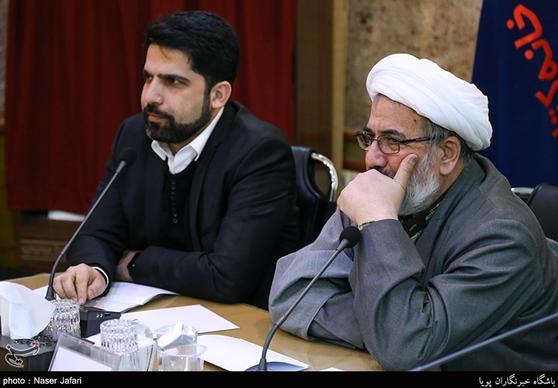 نشست خبری سی و چهارمین دوره جایزه کتاب سال ایران