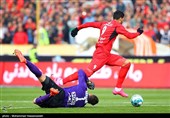 دیدار تیم های فوتبال پرسپولیس و تراکتورسازی