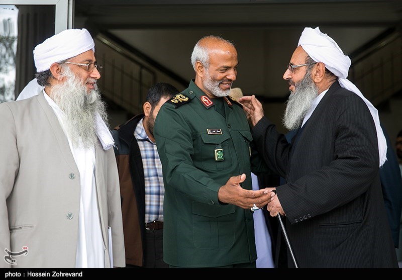 افتتاح پروژه‌های محرومیت زدایی نیروی زمینی سپاه در استان سیستان و بلوچستان