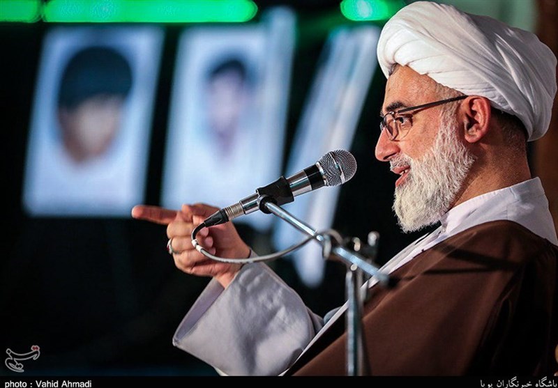 دومین یادواره شهدای «دبیرستان فلسفی» 