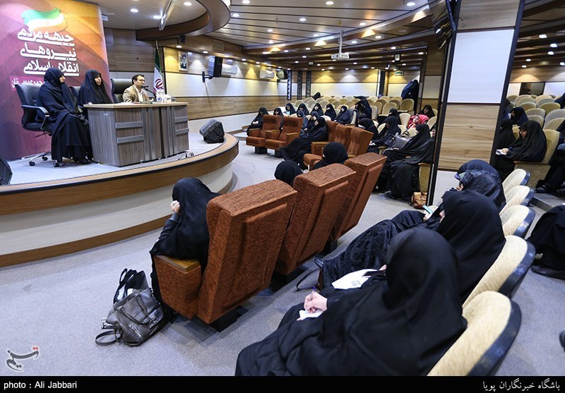 نشست جبهه نیروی های مردمی انقلاب اسلامی