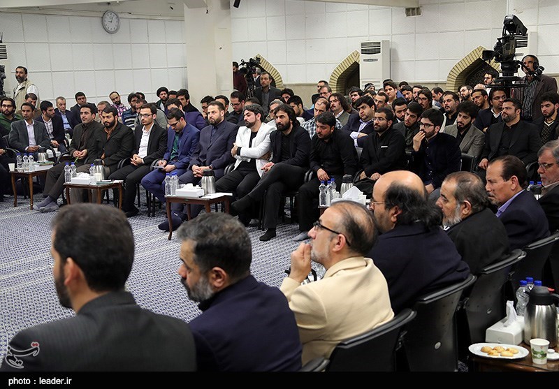 دیدار جمعی از شاعران مذهبی در آستانه شهادت حضرت فاطمه زهرا (س)