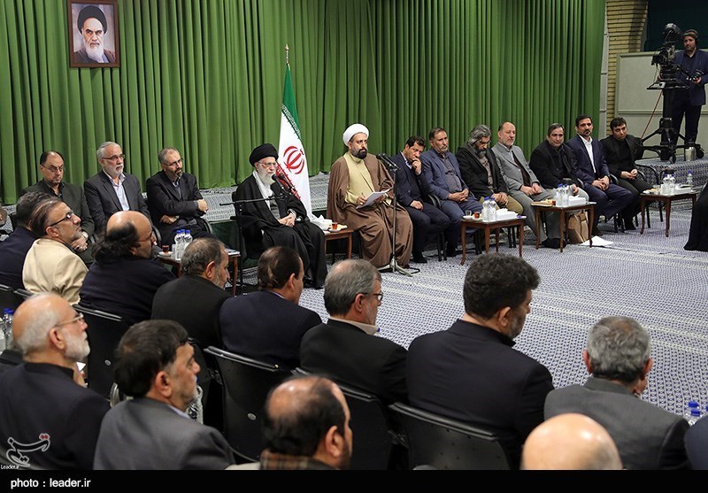 دیدار جمعی از شاعران مذهبی در آستانه شهادت حضرت فاطمه زهرا (س)