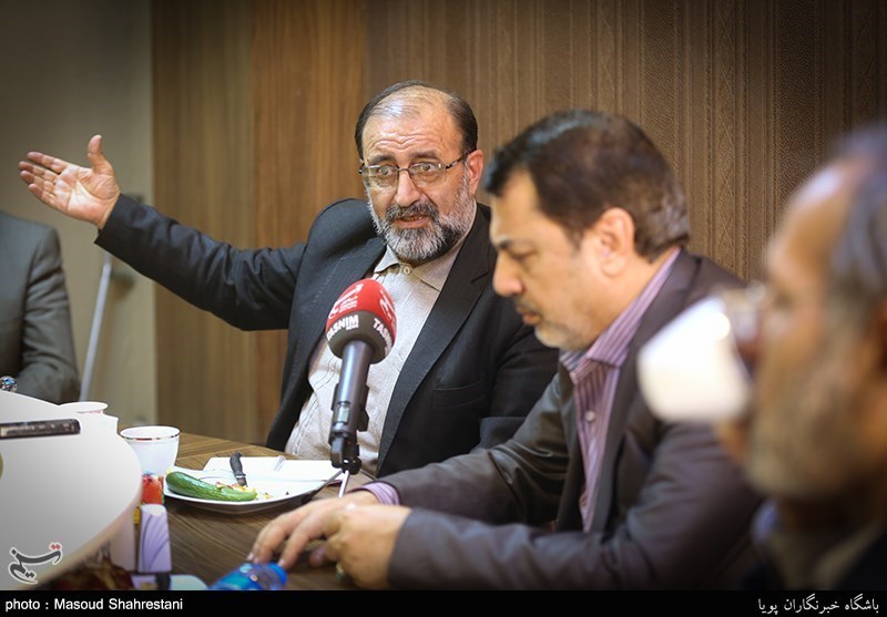 میزگرد بررسی کنفرانس انتفاضه