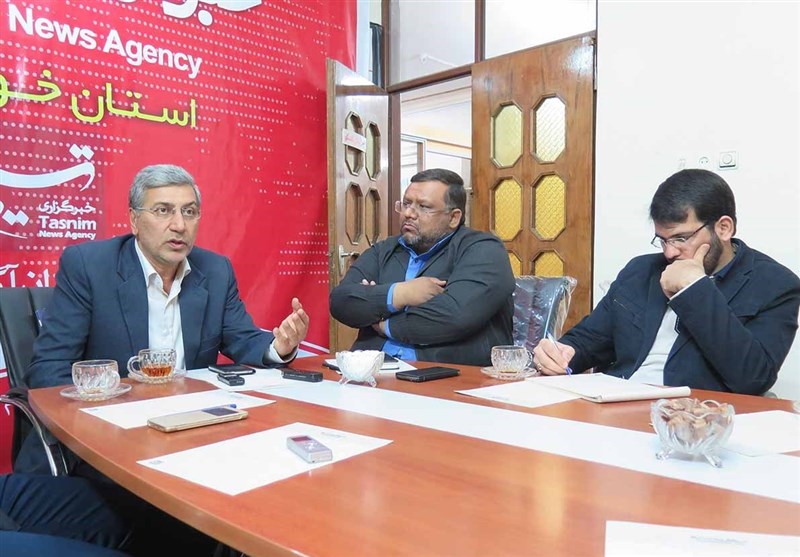 میزگرد «بحران‌های زیست محیطی خوزستان و آسیب‌های آن»