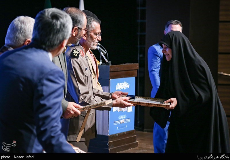 مراسم ستارگان اقبال