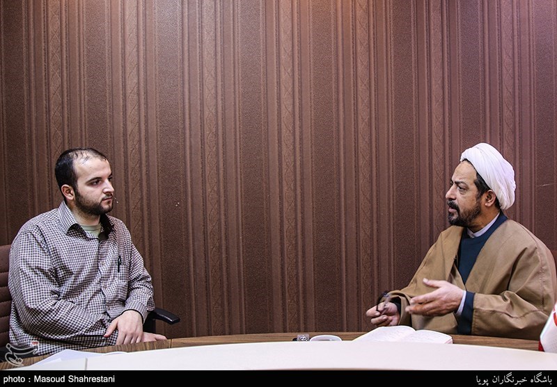 حجت الاسلام رضازاده کارشناس مذهبی