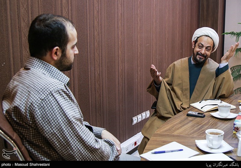 حجت الاسلام رضازاده کارشناس مذهبی