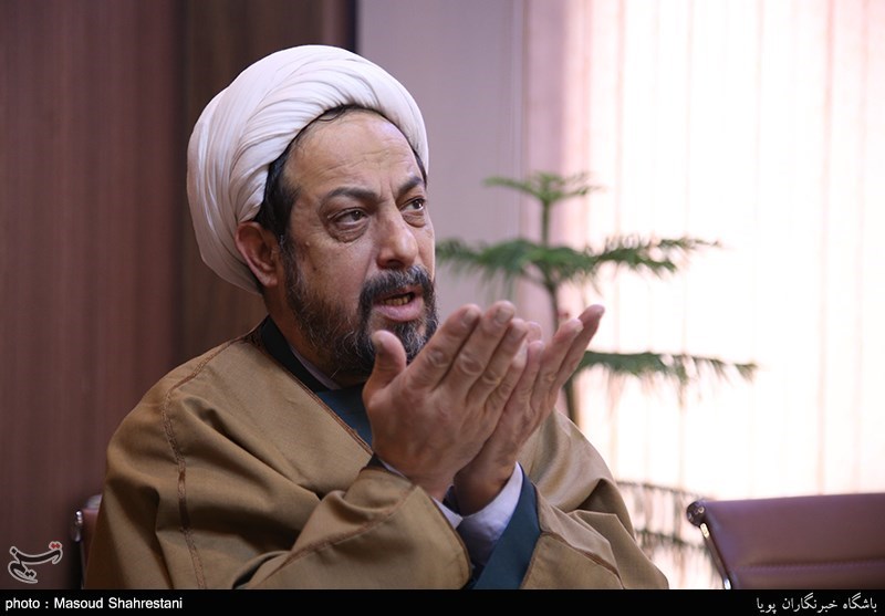 حجت الاسلام رضازاده کارشناس مذهبی