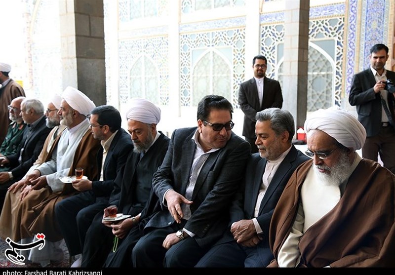 حضور استاندار، نماینده مردم اردکان در مجلس و نماینده مردم یزد در مجلس خبرگان رهبری در یادواره شهدای دهم فروردین یزد