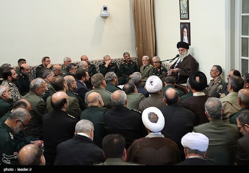 دیدار فرماندهان ارشد نیروهای مسلح با فرمانده کل قوا