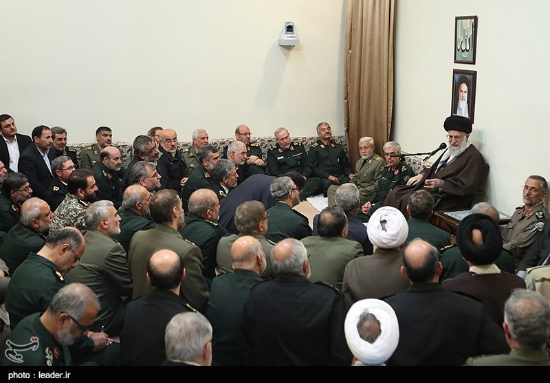 دیدار فرماندهان ارشد نیروهای مسلح با فرمانده کل قوا