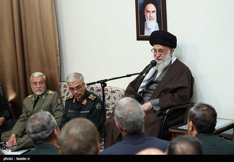 دیدار فرماندهان ارشد نیروهای مسلح با فرمانده کل قوا