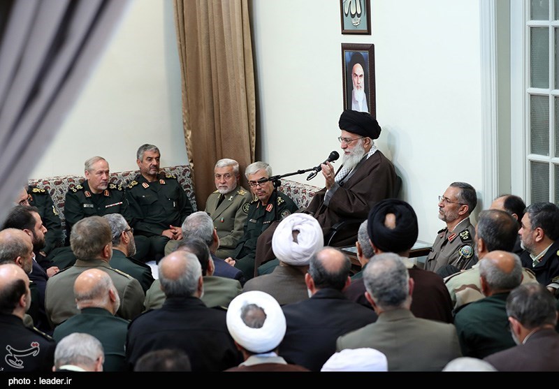 دیدار فرماندهان ارشد نیروهای مسلح با فرمانده کل قوا