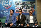 عنوان چهارمین روز ثبت نام نامزدهای دوازدهمین دوره انتخابات ریاست جمهوری