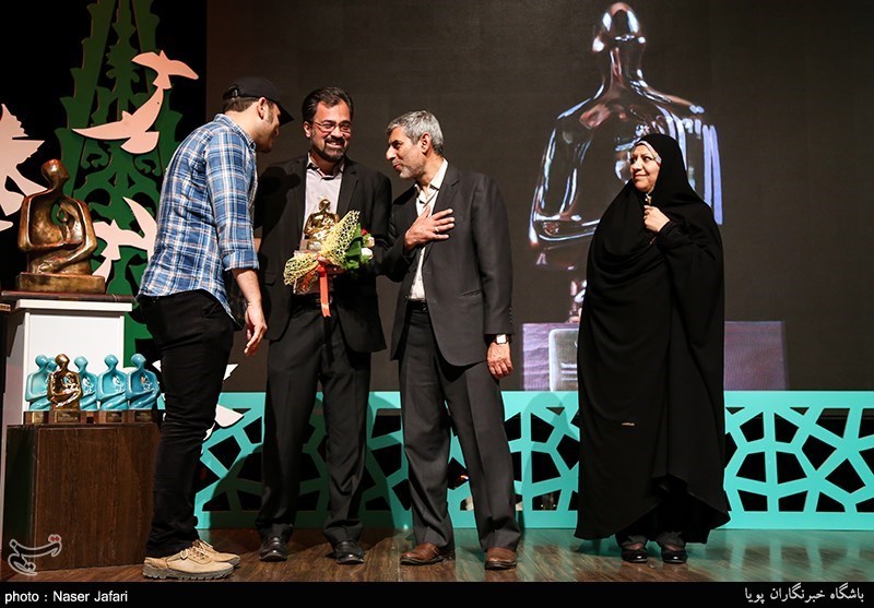 معرفی چهره سال انقلاب اسلامی سال95