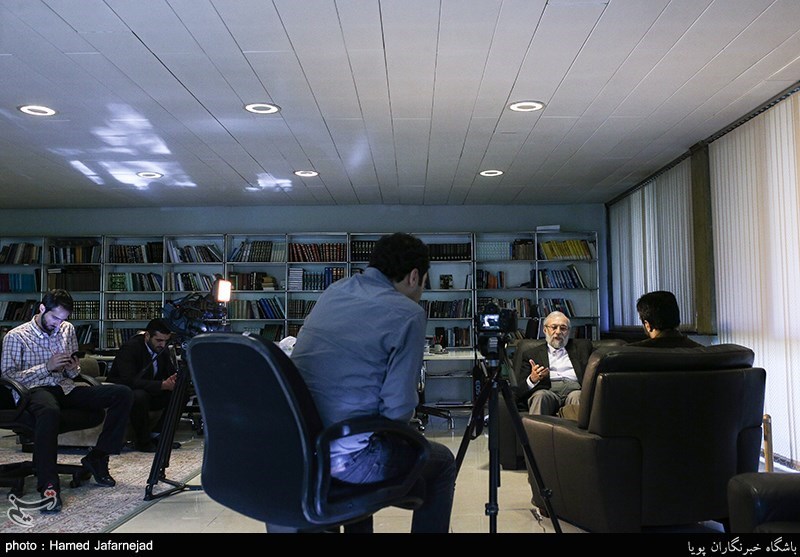 محمدجواد لاریجانی