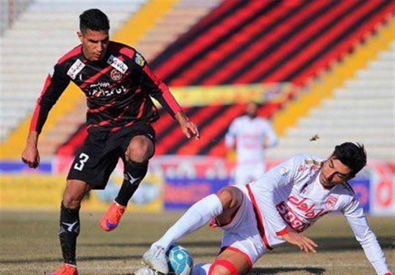 گسترش فولاد 70 دقیقه "ضدفوتبال" بازی کرد