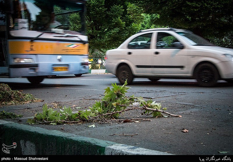 طوفان در تهران