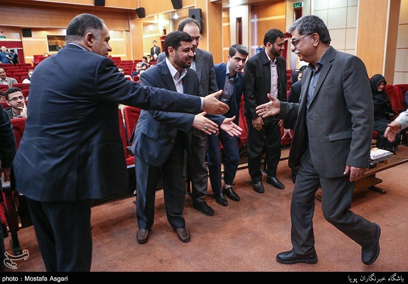 اختتامیه نخستین جشنواره مطبوعات و خبرگزاری‌های انجمن صنفی خبرنگاران و روزنامه‌نگاران ایران