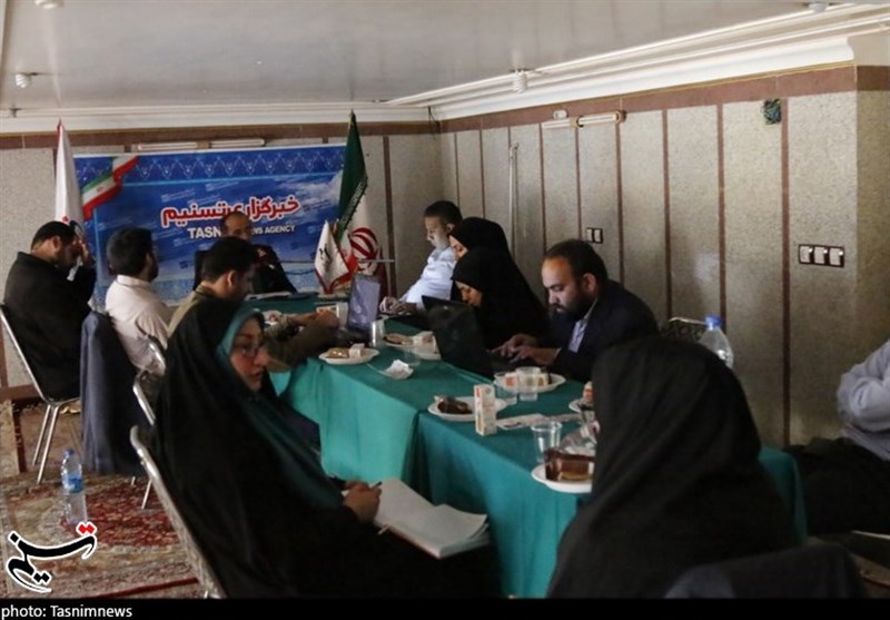 نشست خبری دکتر سید جلیل میرمحمدی میبدی رئیس ستاد حجت الاسلام رئیسی در یزد به میزبانی خبرگزاری تسنیم