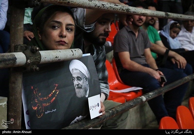 دومین گردهمایی جوانان حامی روحانی