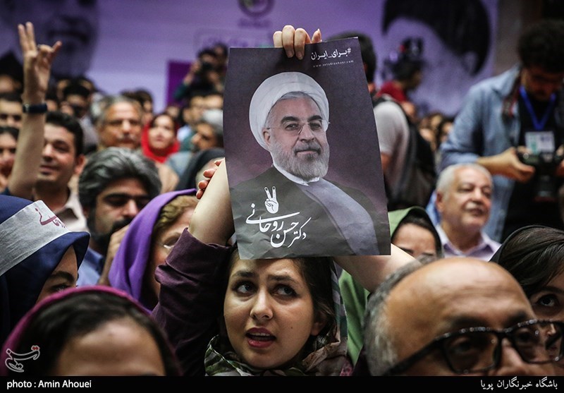 دومین همایش جوانان و دانشجویان حامی روحانی