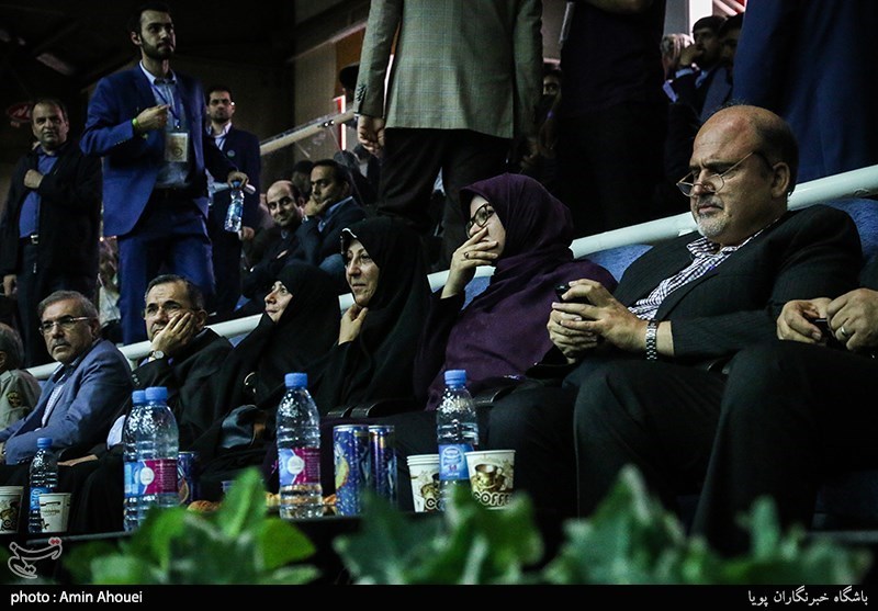 دومین همایش جوانان و دانشجویان حامی روحانی