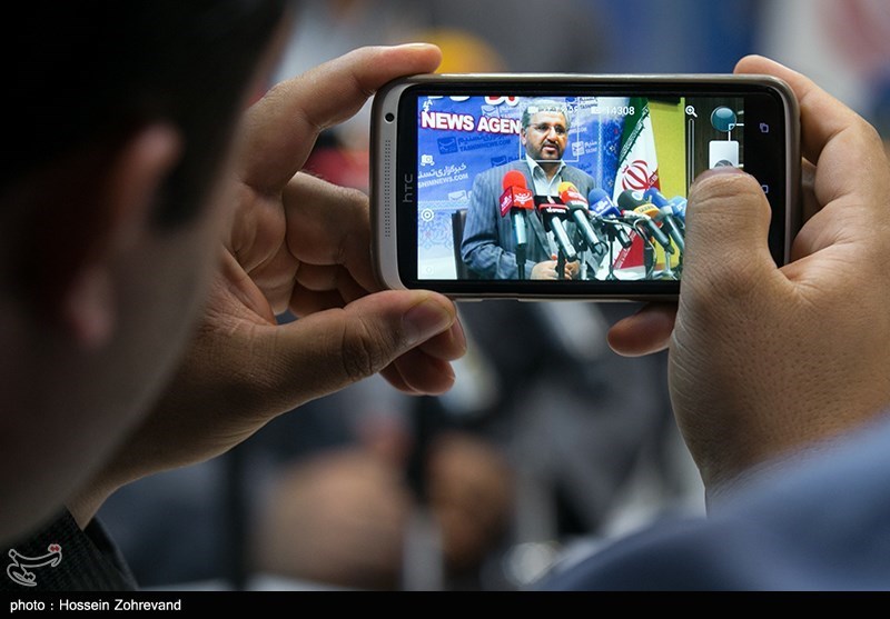 نشست خبری فرهاد تجری سخنگوی هیئت مرکزی نظارت بر انتخابات شوراهای اسلامی شهر و روستا و نماینده مردم قصرشیرین در مجلس شورای اسلامی