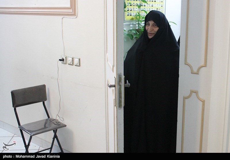 لاله افتخاری