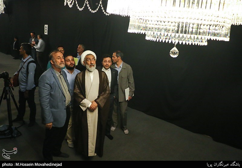 تامین و تمهید لوسترهای طرح توسعه حرم امام علی(ع) با نام صحن و شبستان حضرت زهرا(س)