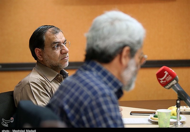 میزگرد با حضور سلیمی نمین و فضائلی