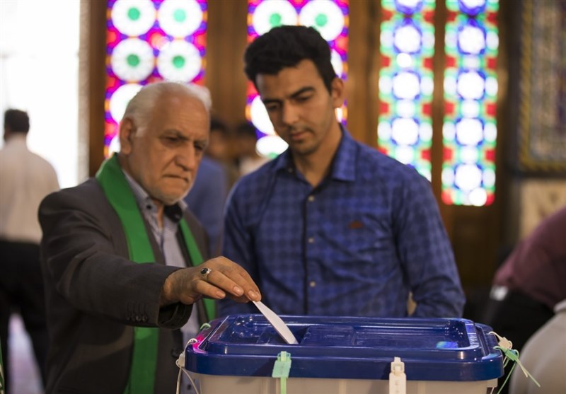 وی استاندار یزد میرمحمدی