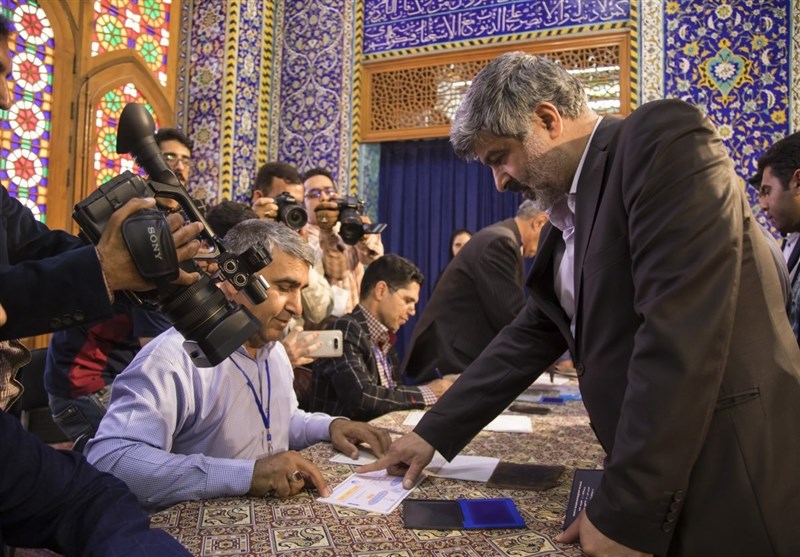 وی استاندار یزد میرمحمدی